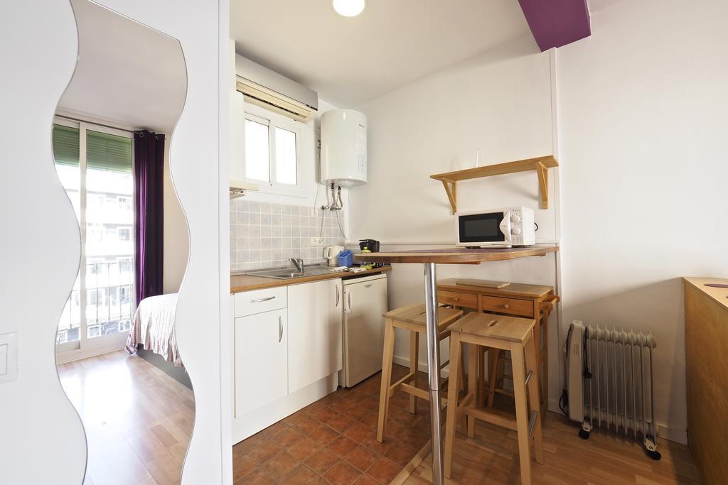 Sunny Apartments Barcelona Buitenkant foto